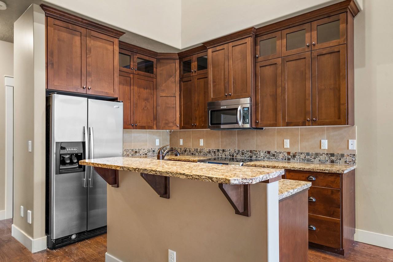 923 S Lone Willow Ave #1 - Photo 7 of 29