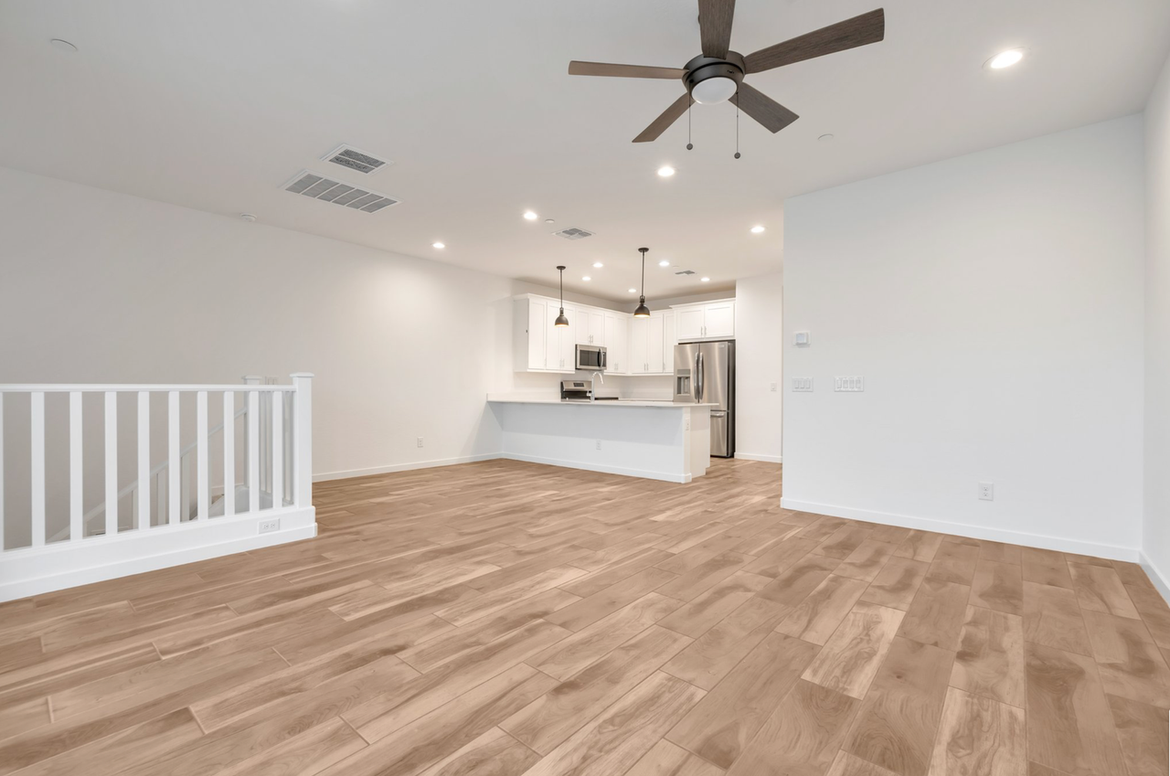 4042 E Pinto Dr - Photo 5 of 29