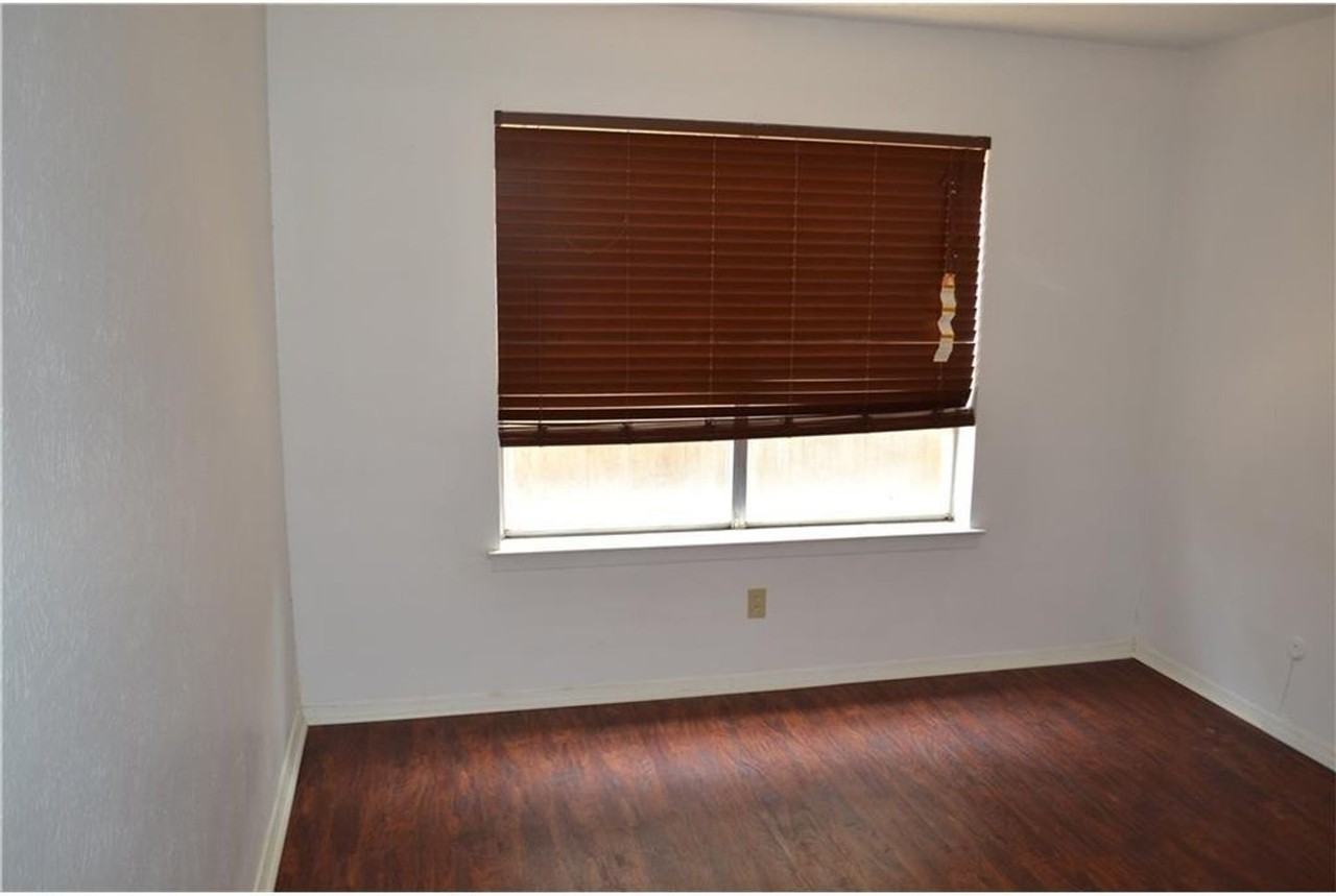 1107 N Locust St. - Photo 7 of 19