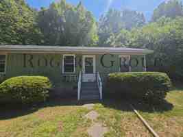 featured image of 992 Hughes St