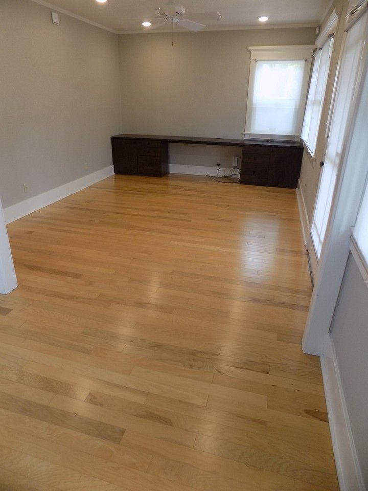 909 W University Ave - Photo 6 of 32