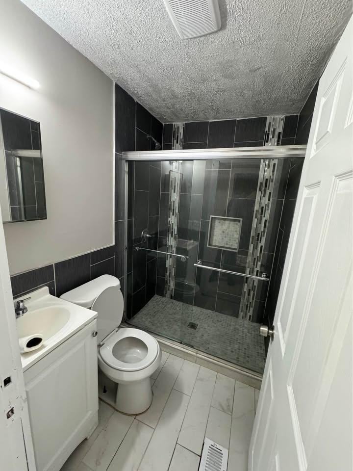 1210 Marion Ave Sw - Photo 5 of 18