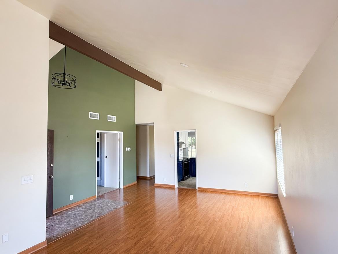 1897 Cabrena St - Photo 3 of 11
