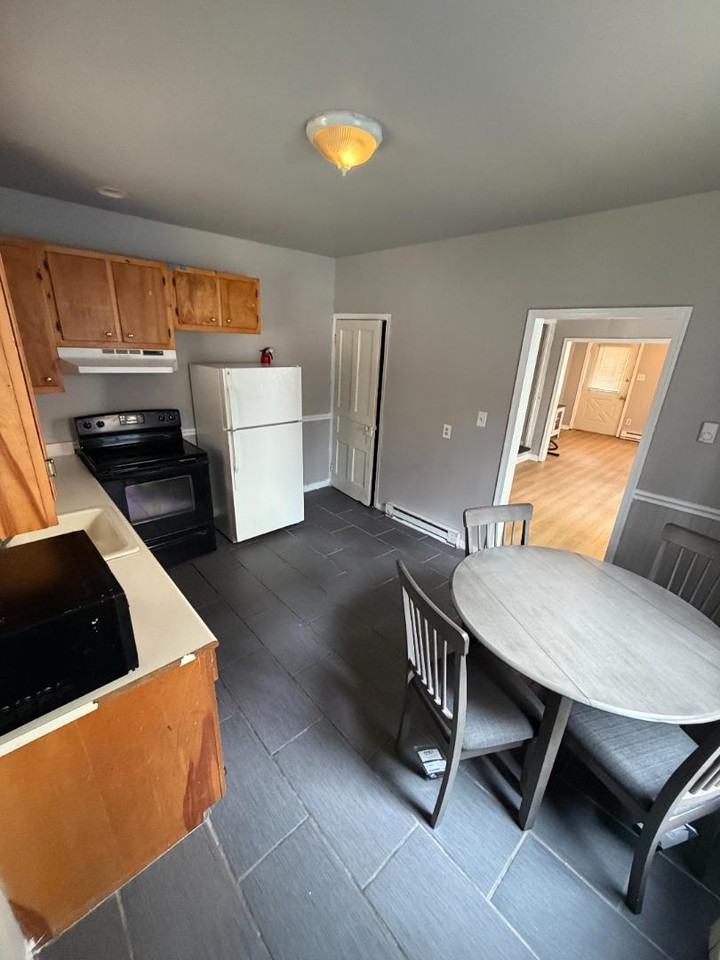 52 Millville Rd - Photo 5 of 10