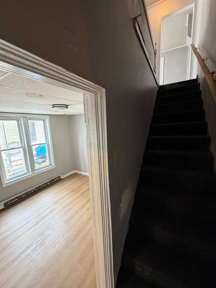 52 Millville Rd - Photo 6 of 10