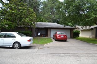 2717 Foxcroft Cir - Photo 1 of 1