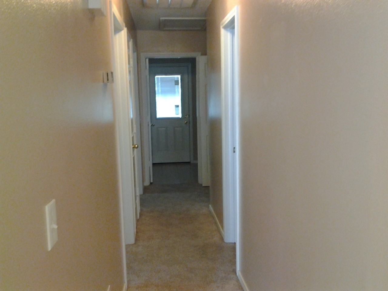 545 Kirkland Ln - Photo 6 of 9