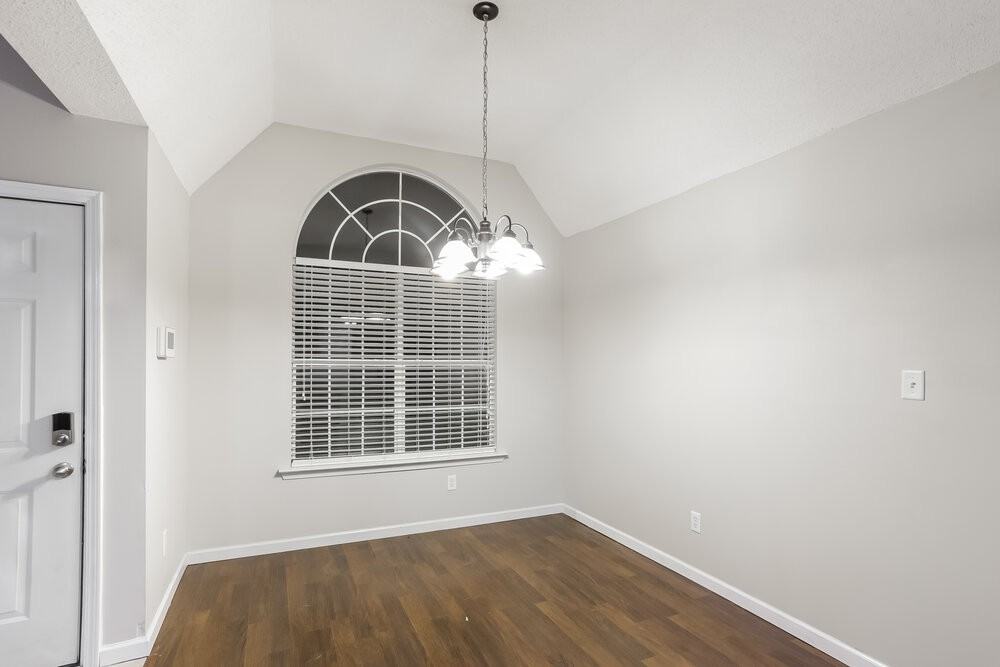 871 Galyon Dr - Photo 5 of 17
