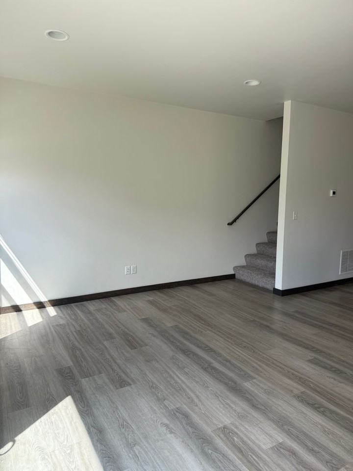 1518 Butler Creek Ave - Photo 2 of 14