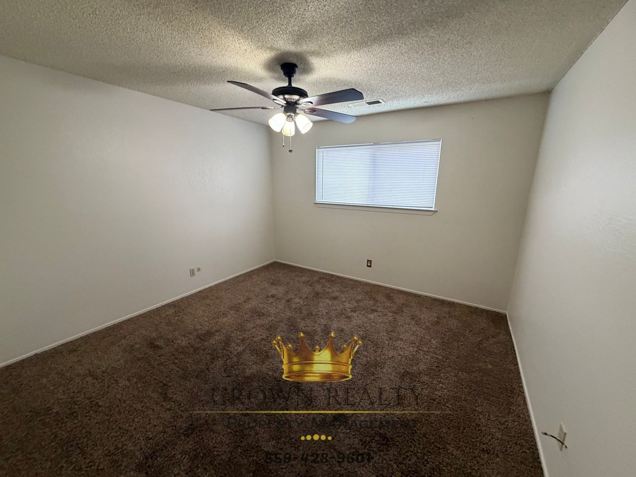703 Mariposa Ave #703 - Photo 5 of 8