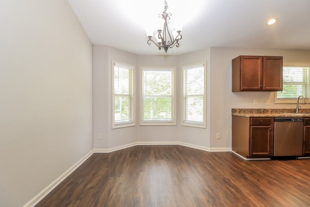 223 Comet Ct - Photo 6 of 17