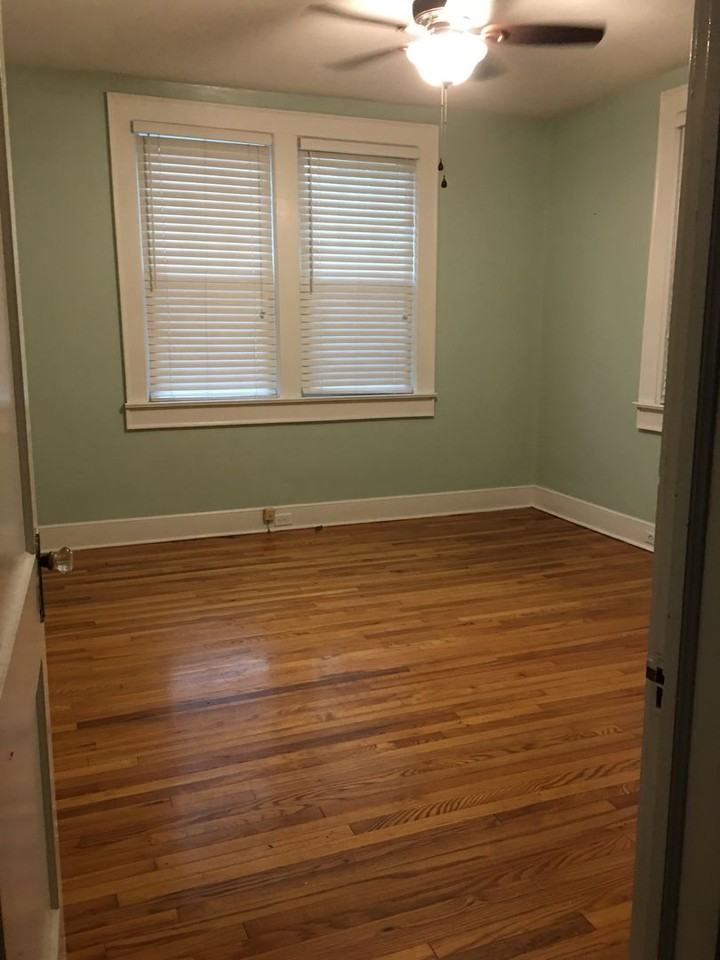 407 S Edisto Ave - Photo 2 of 10