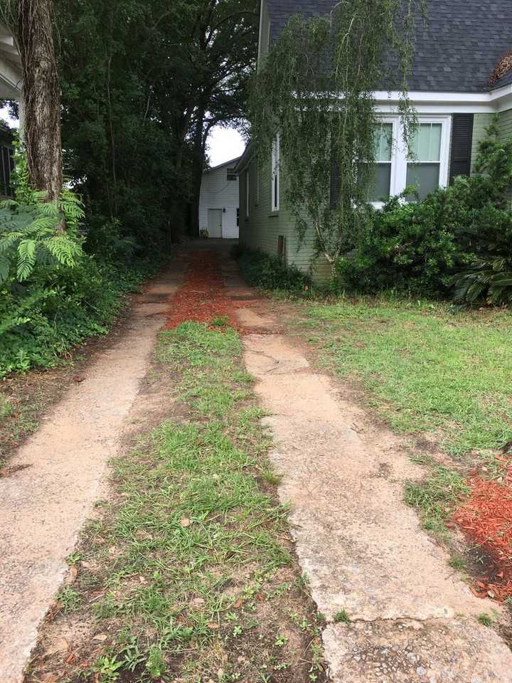 407 S Edisto Ave - Photo 5 of 10