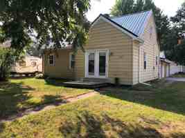 featured image of 309 W Clark St