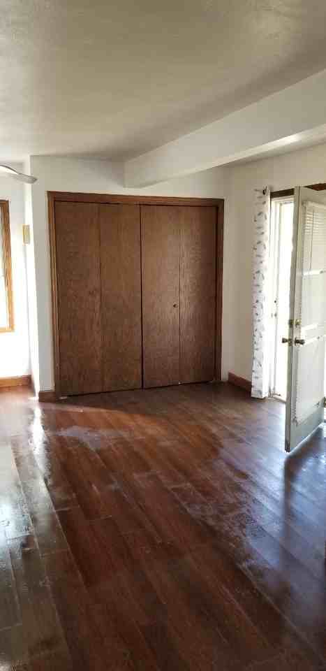 309 W Clark St - Photo 3 of 20