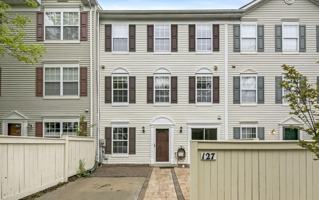 featured image of 127 Heathfield Dr