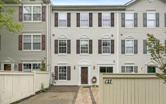 127 Heathfield Dr - Photo 1 of 1