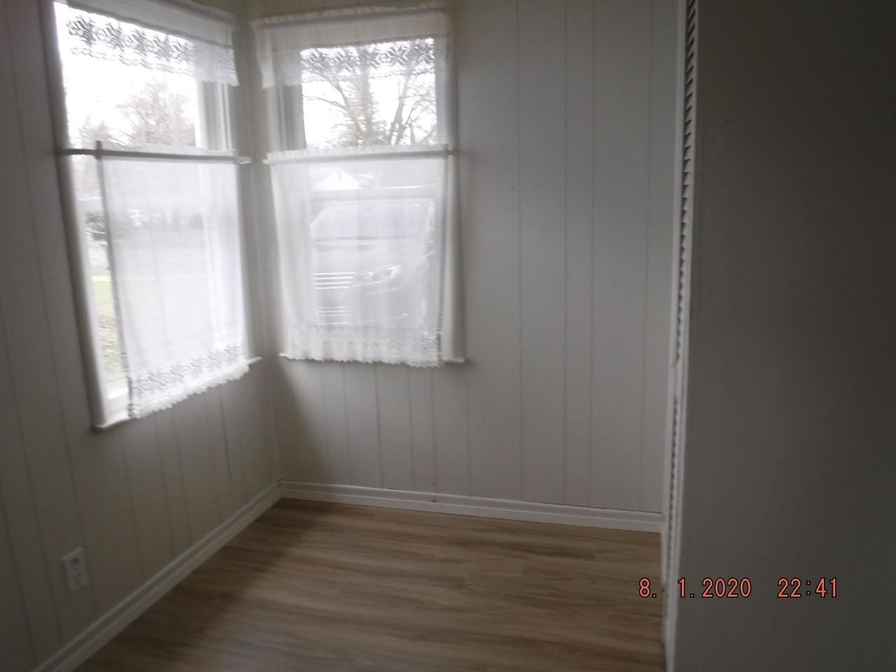 910 King St - Photo 4 of 10