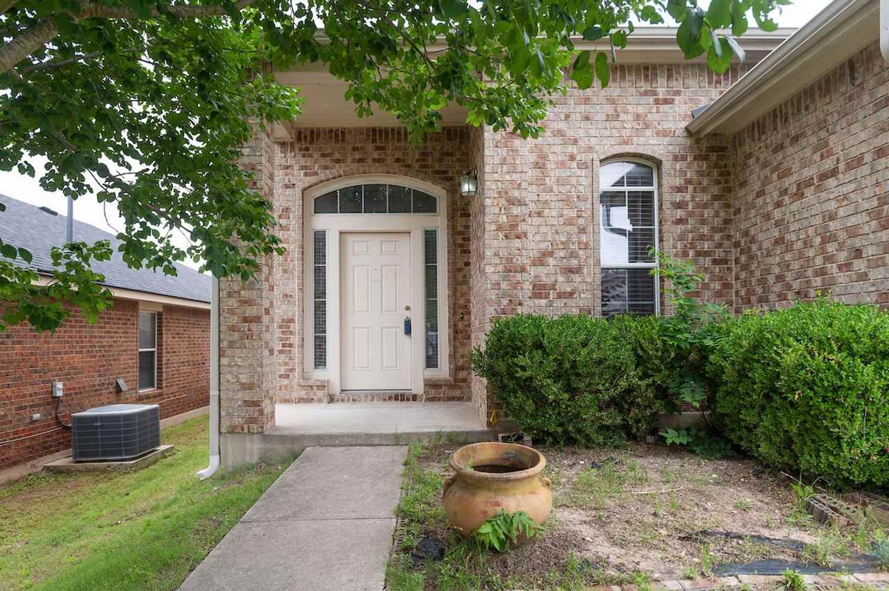 516 Sweet Leaf Ln - Photo 2 of 19