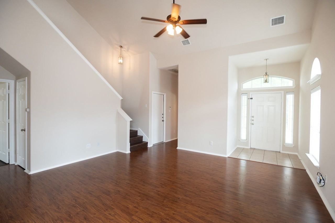 516 Sweet Leaf Ln - Photo 3 of 19