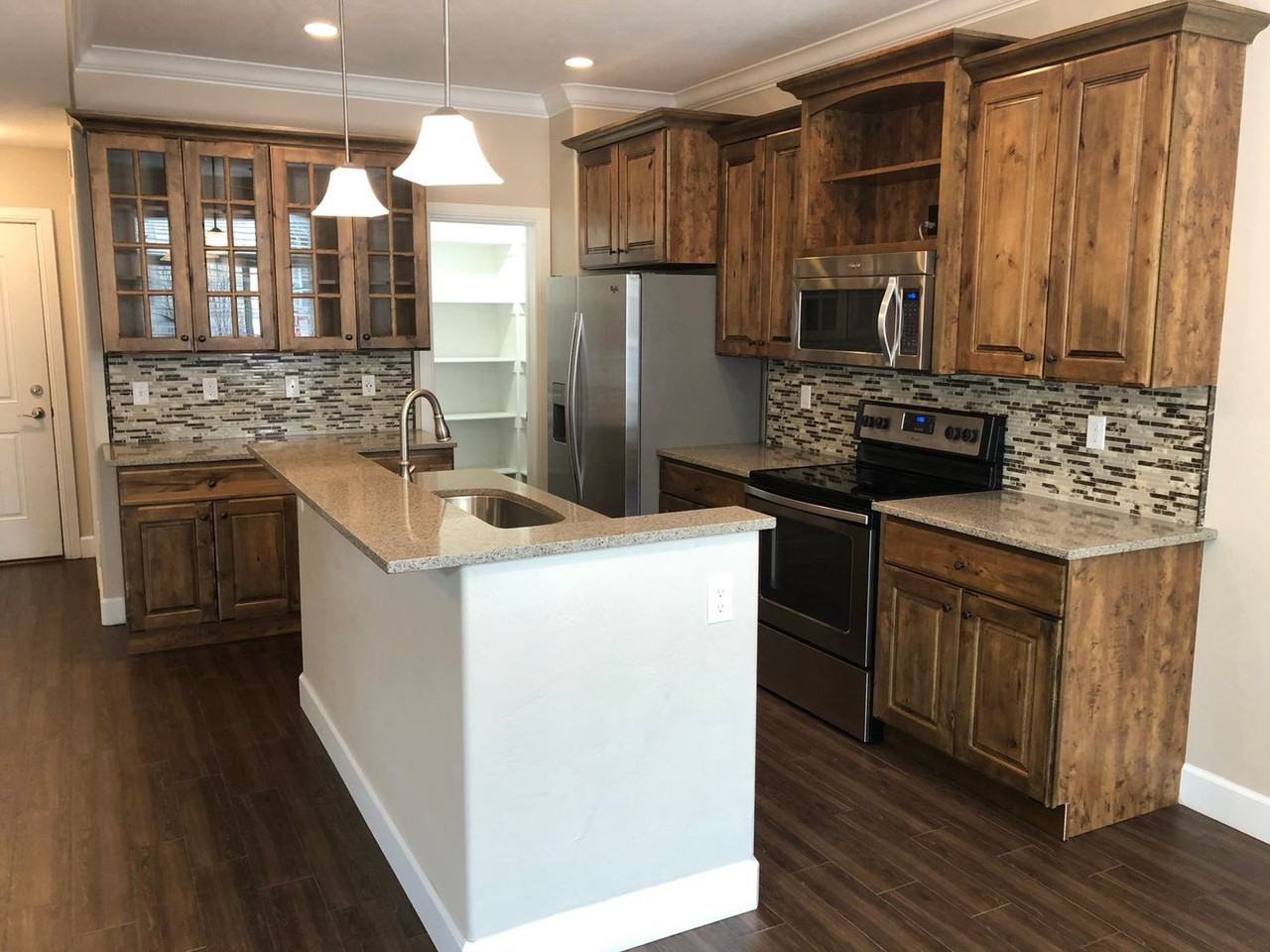 1006 N 1030 W - Photo 2 of 35