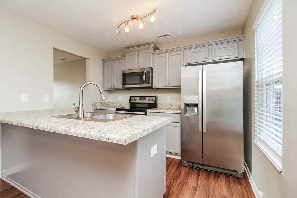 1414 Westview Dr - Photo 7 of 17