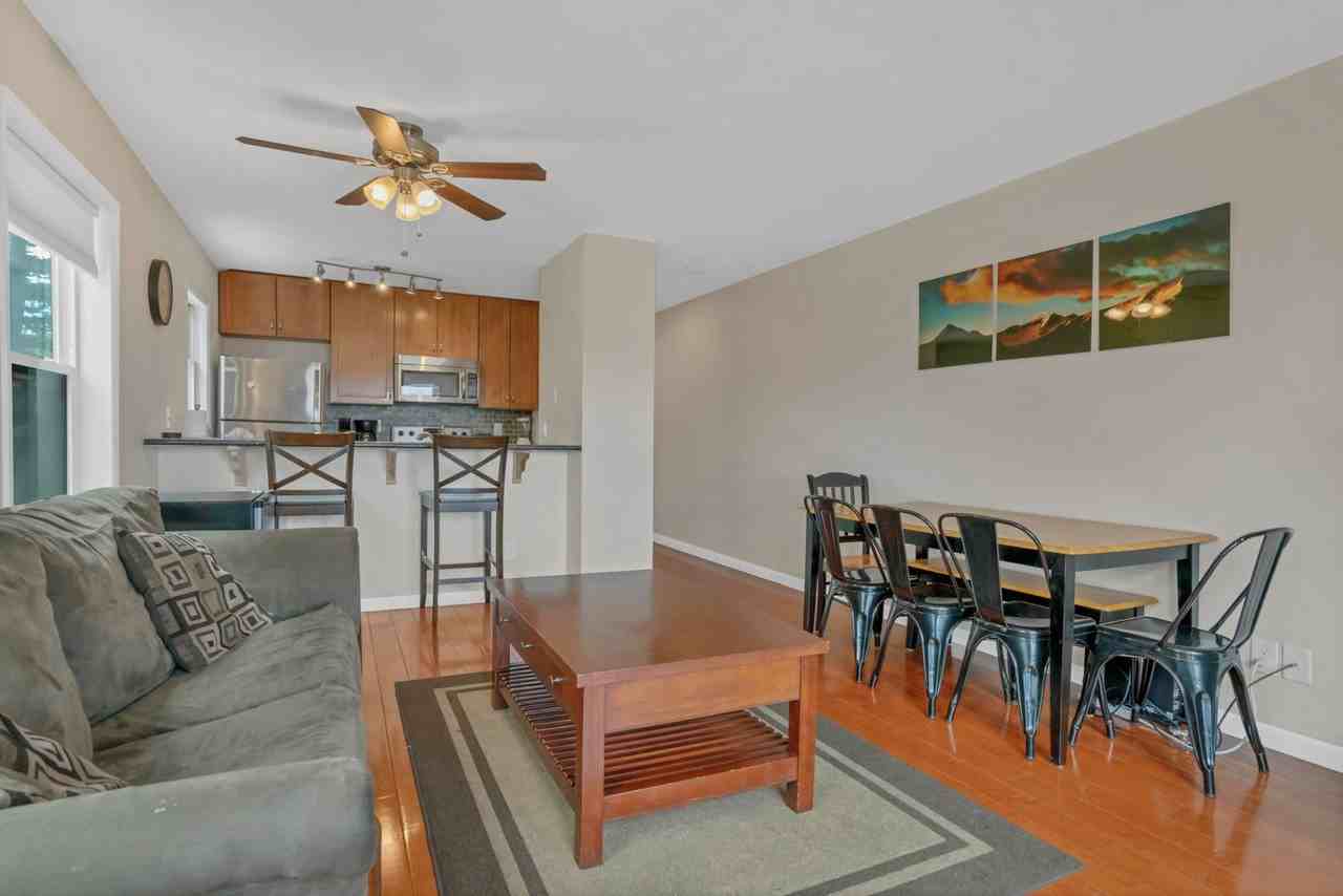 410D Bayview Dr - Photo 4 of 22