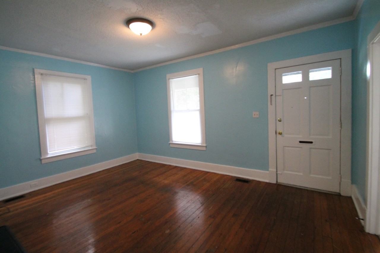 338 Ebenezer Ave - Photo 2 of 20