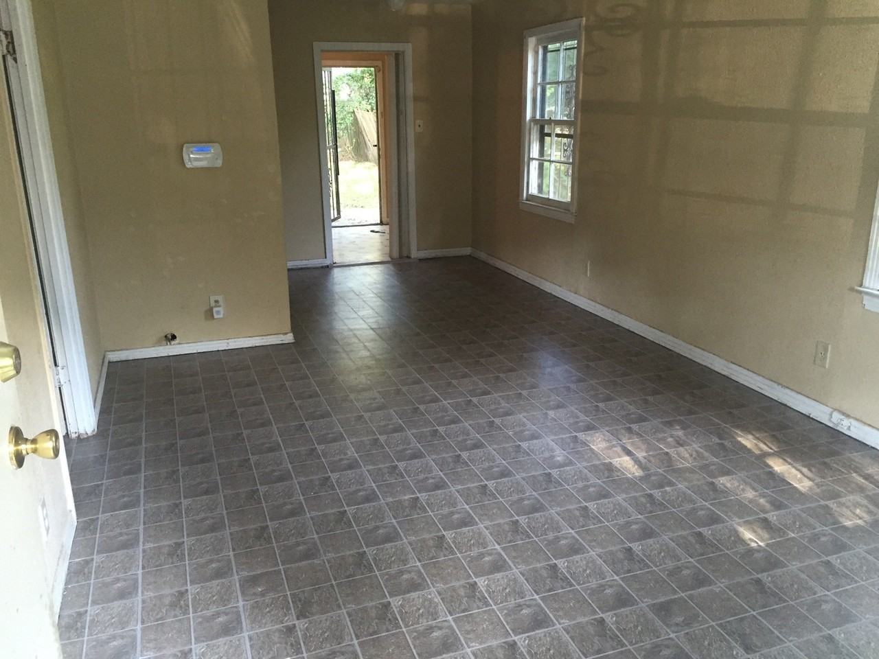 5218 Fairfax Ave - Photo 2 of 8