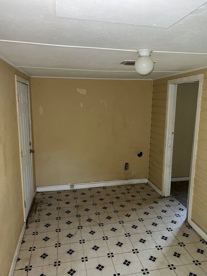 5218 Fairfax Ave - Photo 4 of 8