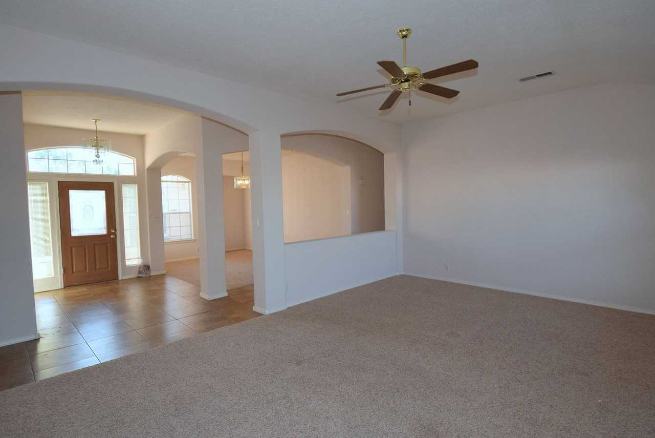 8615 Brighton Dr Ne - Photo 4 of 25