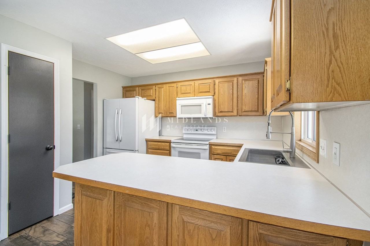 3408 Sheridan Cir - Photo 6 of 15