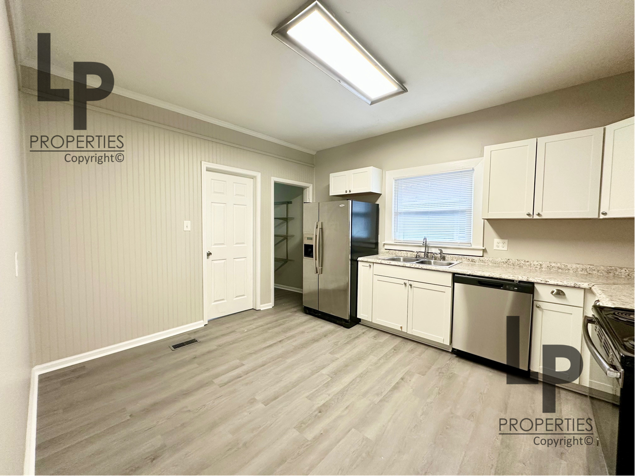 211 E Sixth St #211 - Photo 6 of 13