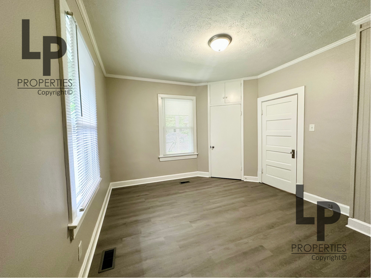 211 E Sixth St #211 - Photo 7 of 13