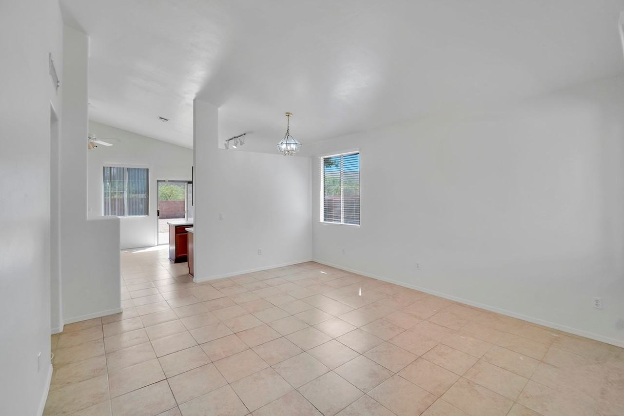 8874 S Desert Valley Way - Photo 3 of 20