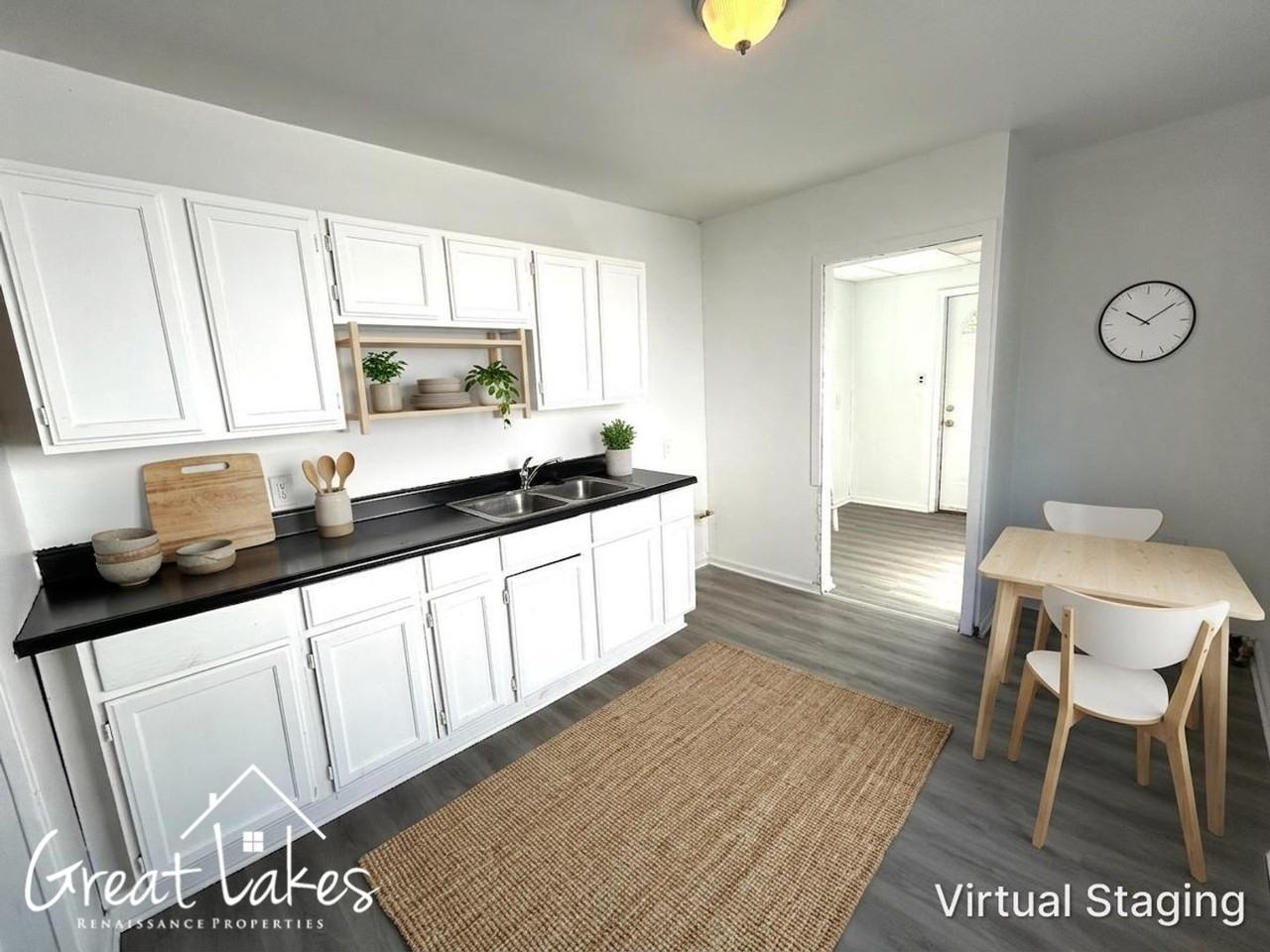 8428 Timken Ave - Photo 3 of 14