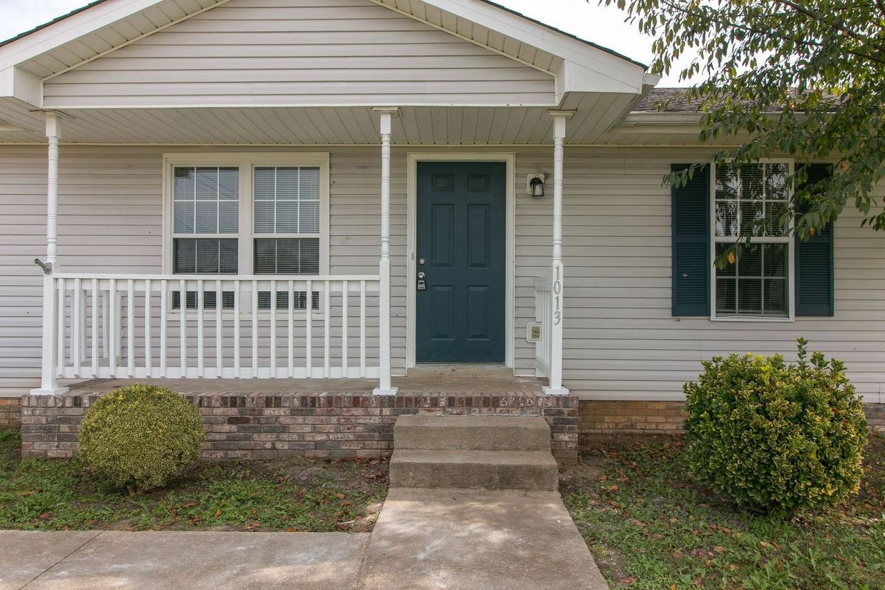 1013 Bush Ave - Photo 4 of 28