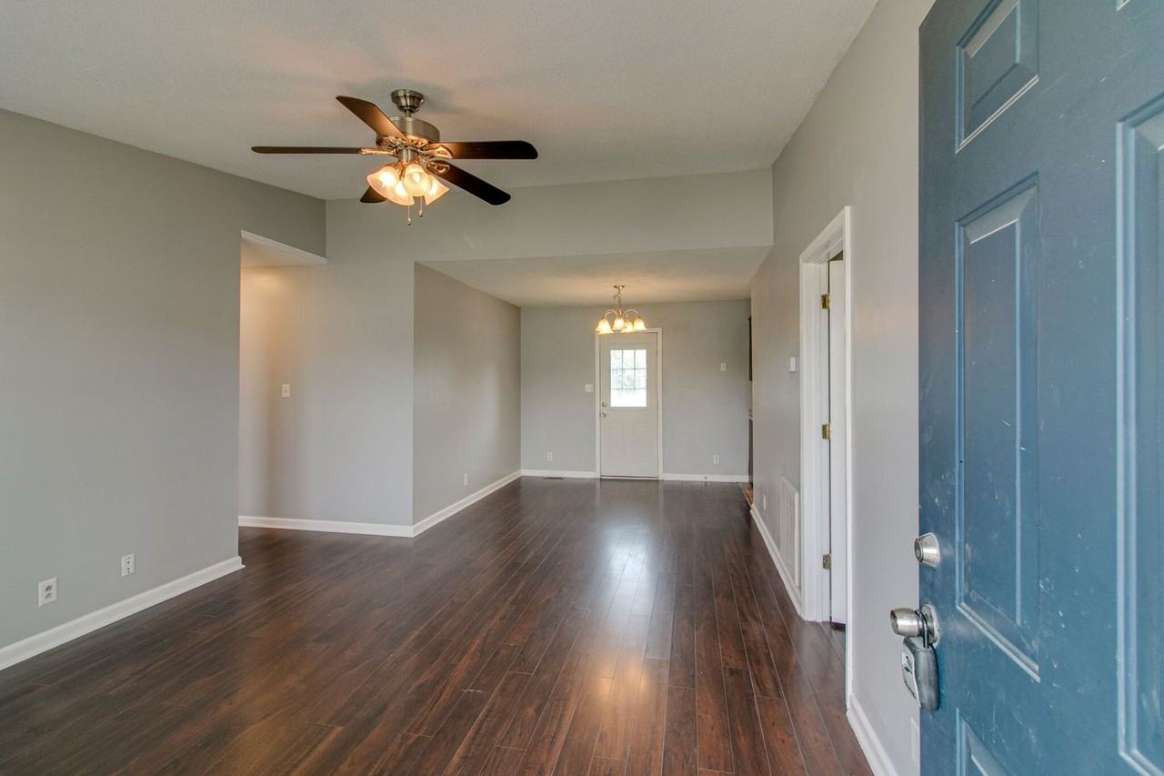 1013 Bush Ave - Photo 5 of 28