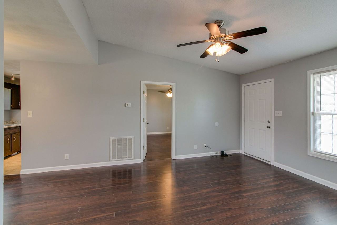 1013 Bush Ave - Photo 6 of 28