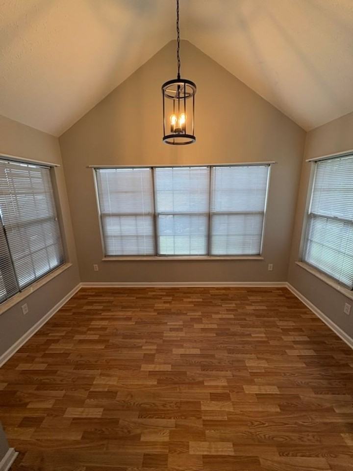 153 Oakleaf Cir - Photo 5 of 17