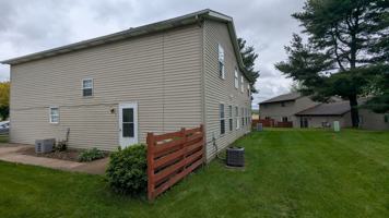 featured image of 871 Kerns Dr Ne