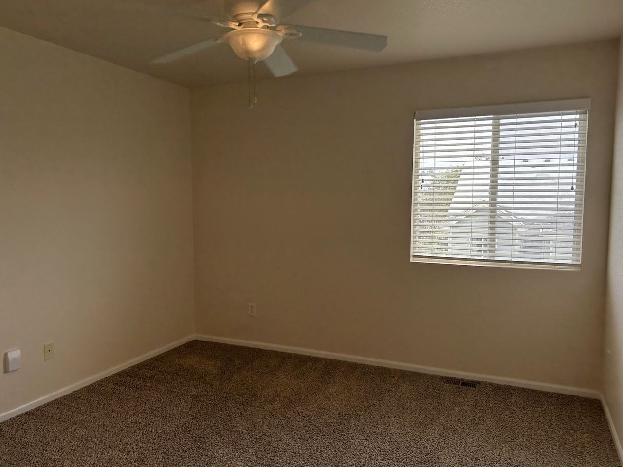 2145 Clipper Way - Photo 6 of 15