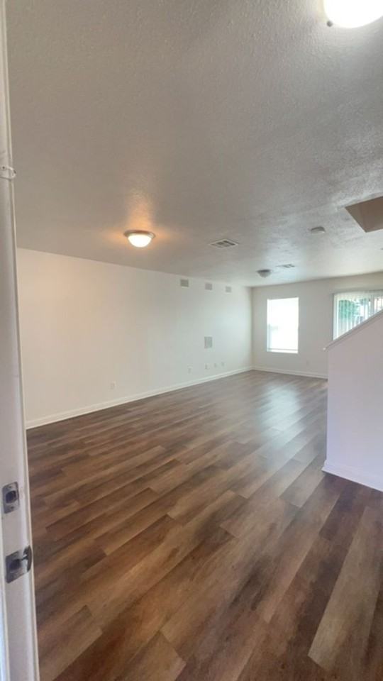 3749 Compass Pointe Ave - Photo 4 of 13