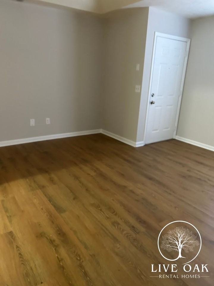1113 Ash Street Ext #A - Photo 5 of 12