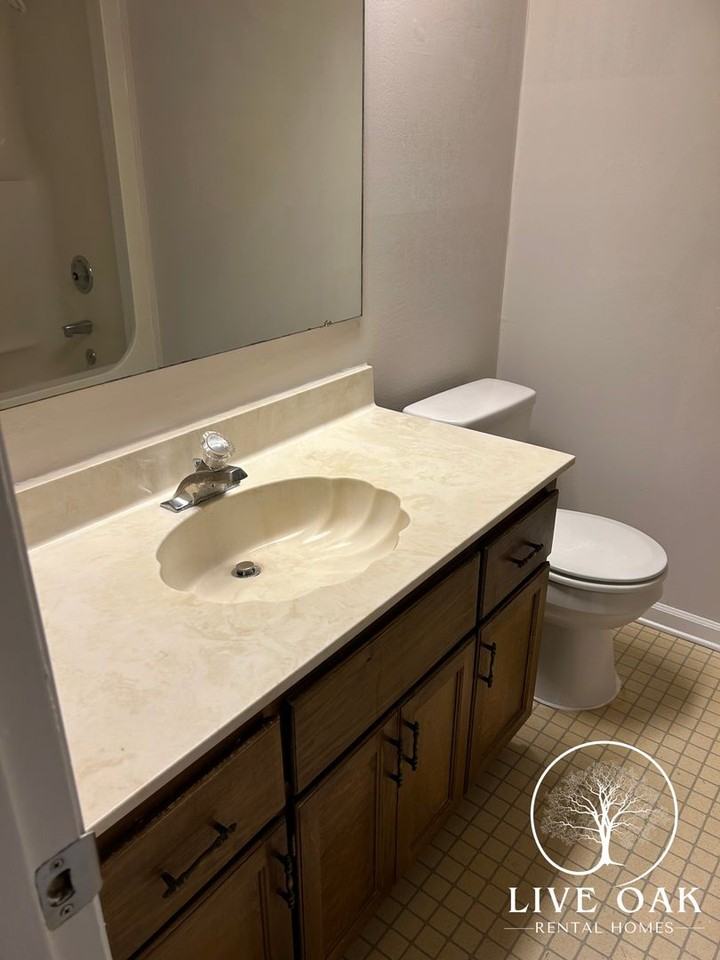 1113 Ash Street Ext #A - Photo 6 of 12