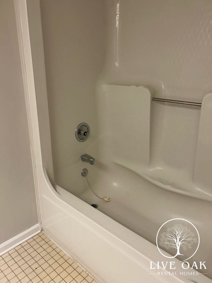 1113 Ash Street Ext #A - Photo 7 of 12