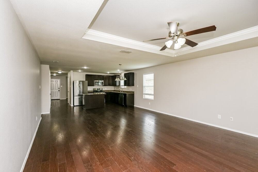 10009 Calcite Dr - Photo 3 of 16