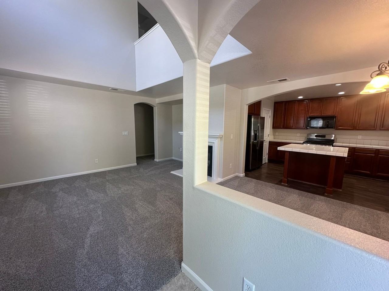 1690 Springhill Dr - Photo 2 of 24