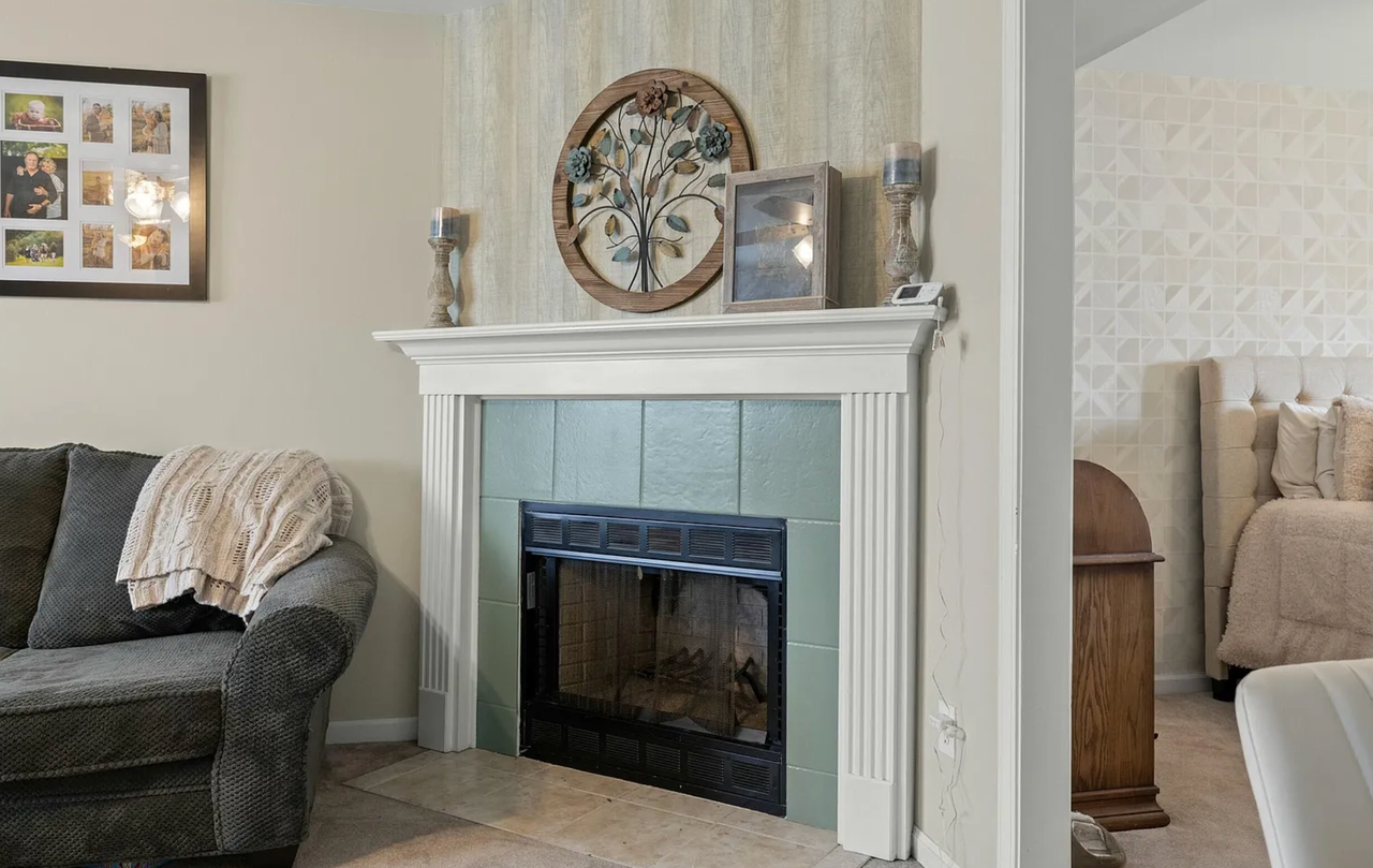1077 Duval St - Photo 6 of 19