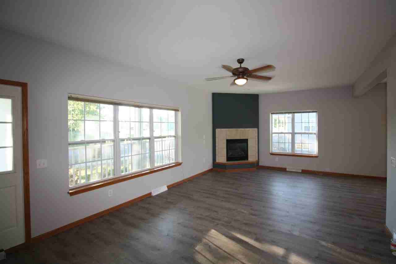 4219 Owl Creek Dr - Photo 6 of 18